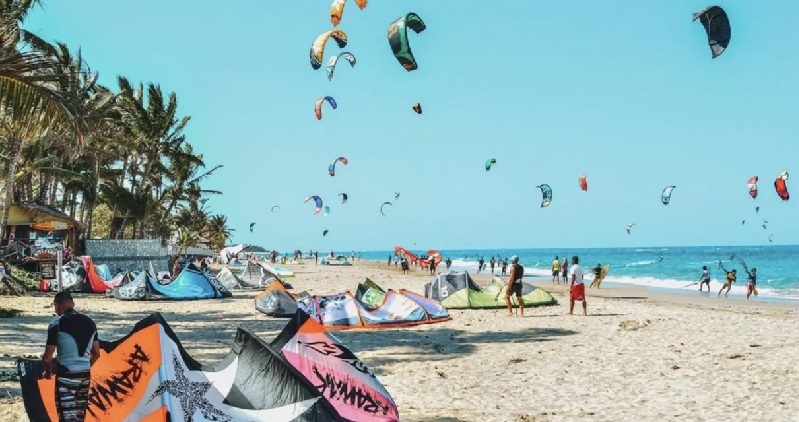 Kitesurfers at Cabarete